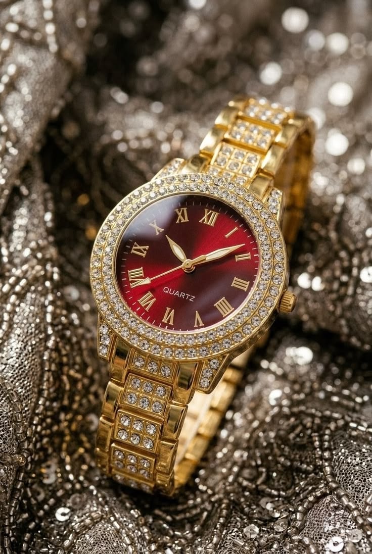 <strong>WATCHES</strong>